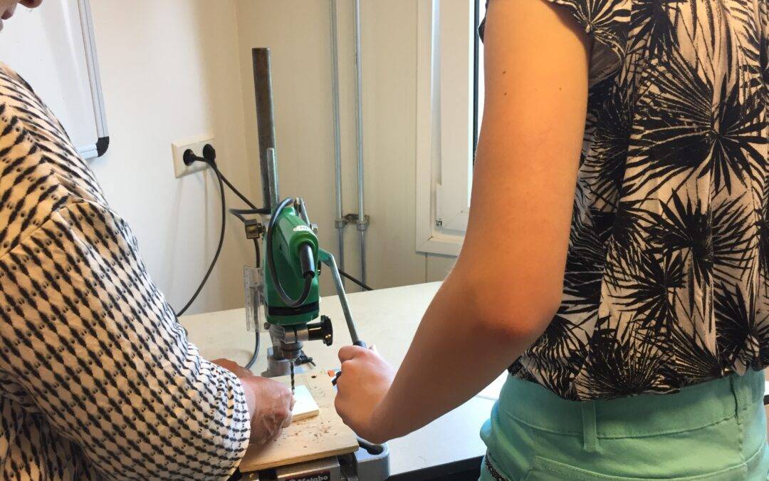 Basisschoolleerlingen Noord-Groningen krijgen nieuwe lessen Wetenschap en Techniek