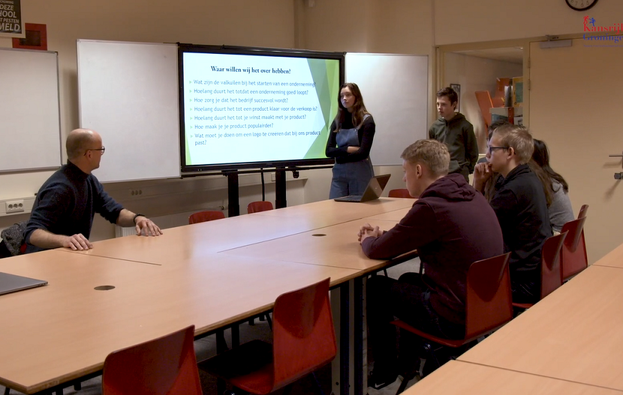 Leerlingen voortgezet onderwijs runnen hun eigen bedrijf met ‘Junior Company’