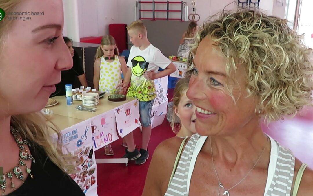 VLOG: Leerlingen verdienen geld met hun eigen vakantie-eiland