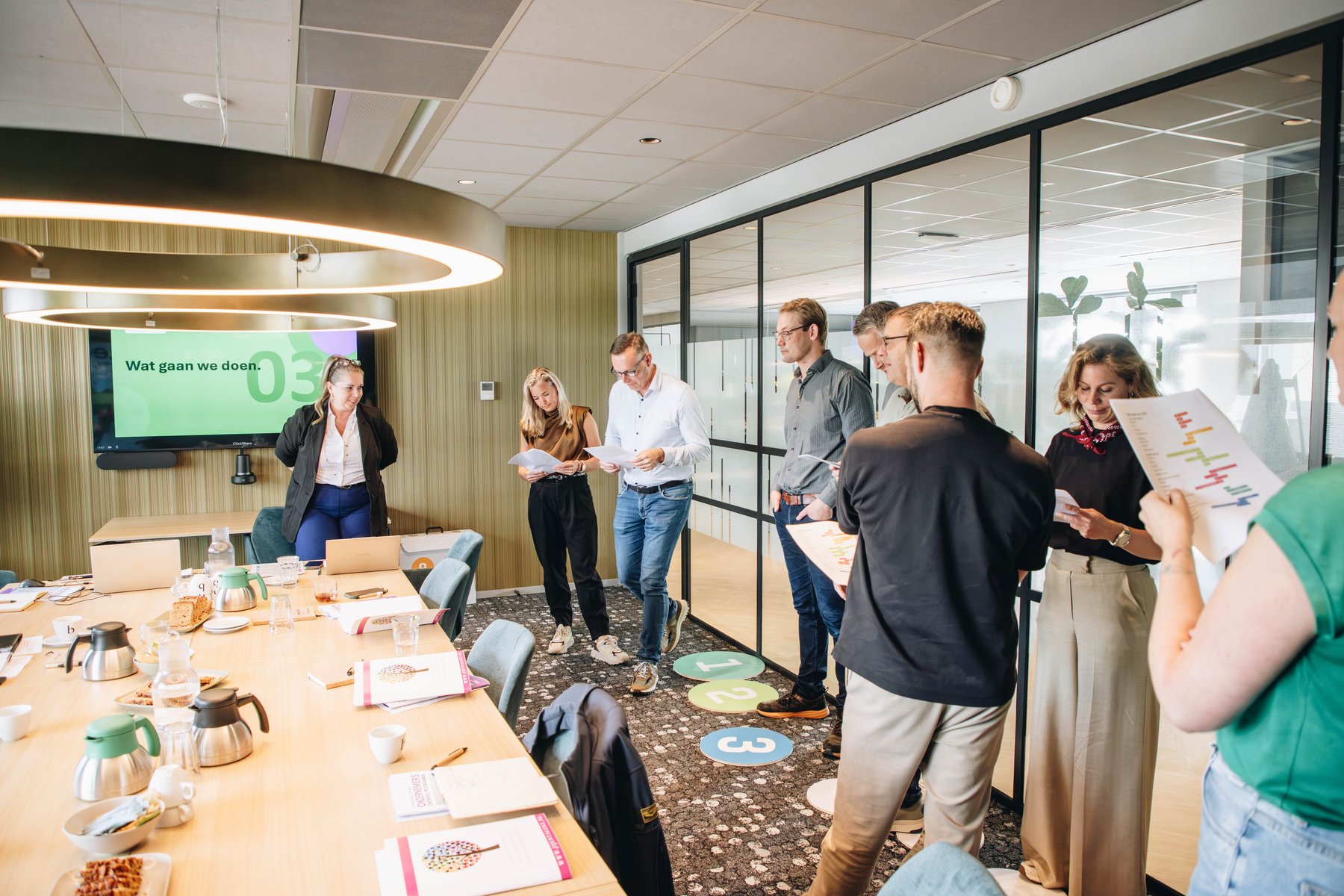 Deelnemers tijdens de eerste kick-off sessie van het OOP